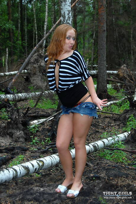 Tight Girls xxx pics collection featuring enchanting woman showing superb form