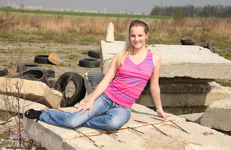 Adult Prime xxx pics collection featuring maiden in her teens xxx gallery 185640