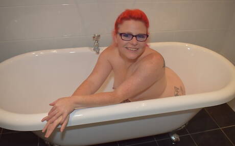 TAC Amateurs are excited to present you with a photo gallery showcasing Mollie Foxxx xxx gallery 272975